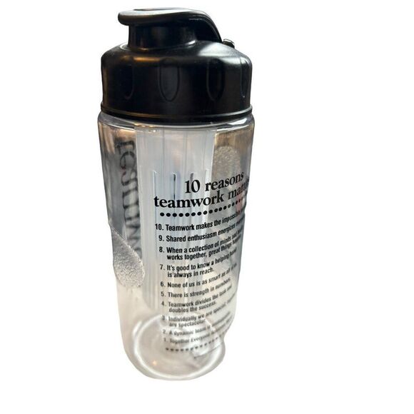 Teamwork Matters Motivational Water Bottle 24 Oz BPA-Free Plastic with Flip-Top - Picture 3 of 9